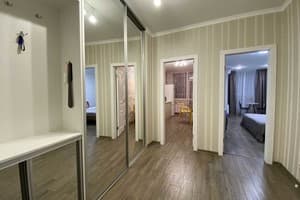 AsHome Apart ул. М.Драгоманова 2Б 8