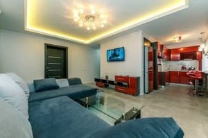 Big Lux Rent на ул. Леси Украинки 4