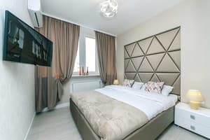 Бульвар Леси Украинки 24 5