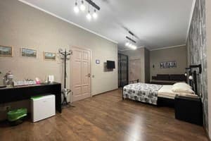 Chayka Home Hotel 11