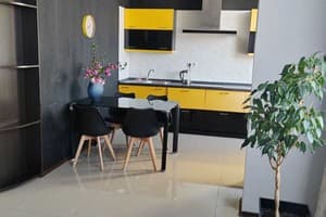 Двухкомнатная, ул. Бориса Гмыри, 4 6