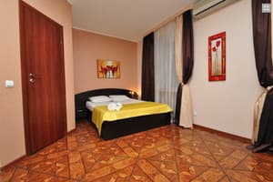 Квартира FlatLux на ул. Саксаганского 42-1