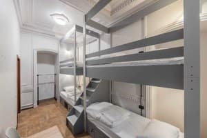 Gar’is hostel Maidan 19