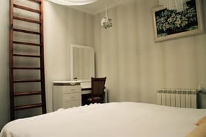 Отель Gusarskiy Hotel&Apartment. Люкс 4-местный "Свадебный" 3
