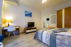 Home Hotel на Подоле ул. Волошская, 51/27 1