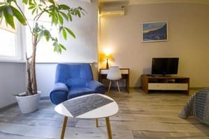 Home Hotel на Подоле ул. Волошская, 51/27 3