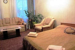 Home Hotel на Подоле ул. Ярославская, 15/23 2