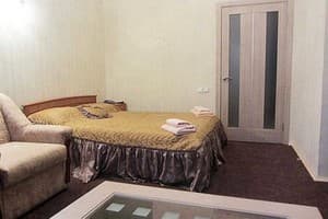 Home Hotel на Подоле ул. Ярославская, 15/23 4