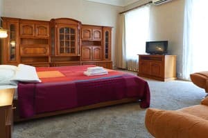 Home Hotel ул. Костёльная, 3 1