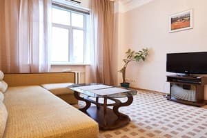 Home Hotel ул. Крещатик, 27 3