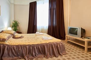 Home Hotel ул. Крещатик, 27 4