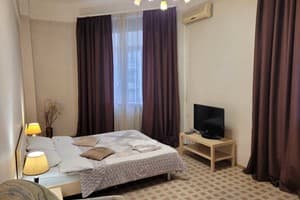Home Hotel ул. Крещатик, 27 8