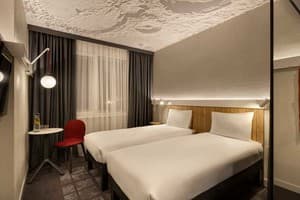 Ibis Kyiv Beresteiska 4