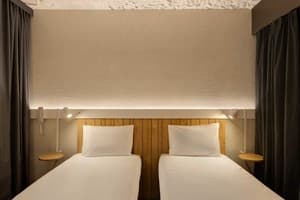 Ibis Kyiv Beresteiska 2