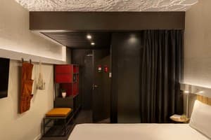 Ibis Kyiv Beresteiska 6