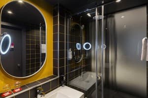 Ibis Kyiv Beresteiska 8
