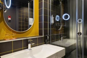 Ibis Kyiv Beresteiska 9