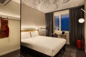 Ibis Kyiv Beresteiska 1