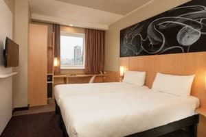 Ibis Kyiv Railway Station 1