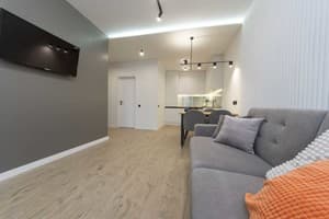 ЖК Seven, Днепровская Набережная 4