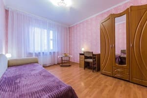 Квартира КиевКвартОтель. Апартаменты 6-местный  трехкомнатные  возле метро Академгородок 8