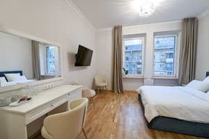 Kyiv Honchara Hotel 1