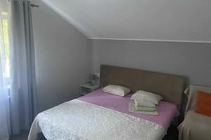 Ольжича 45 Б 1