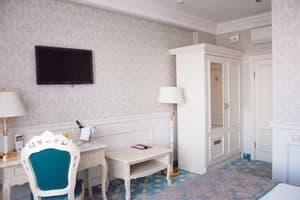 Отель Royal Olympic Hotel. Улучшенный двухместный Superior с двуспальной кроватью 7