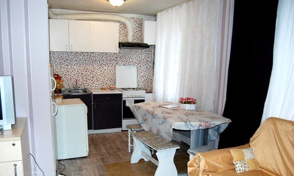 Standard Apartment on Umanskaya  1