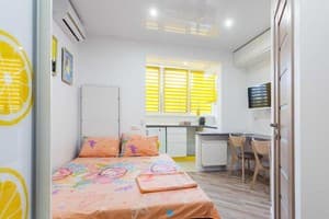 Студио на Ломоносова 4