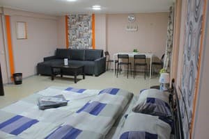 Uneed Rooms - Petropavlivska 1