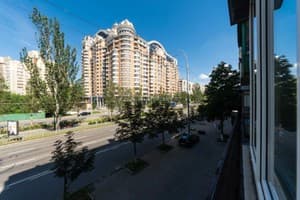 двухкомнатная на бульваре Леси Украинки 20 18