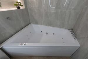 на ул. Крещатик 25 26