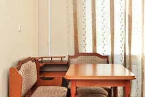 ул. Героев Днепра 36-Б 10