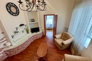 ул. Лютеранская 7 5