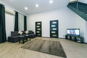 в центре города, по ул. Михайловская 16 10